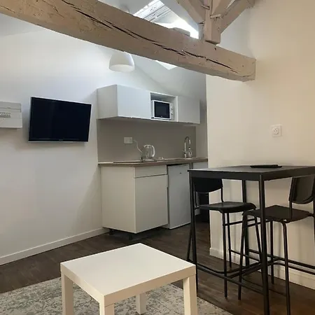 Les De Clement Apartment *
