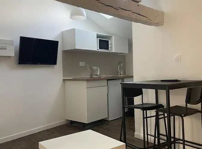 Les De Clement Apartman *