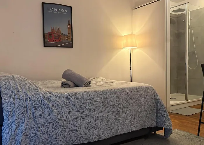 Les De Clement Apartman